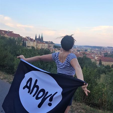 Ahoy! Hostel Прага Экстерьер фото