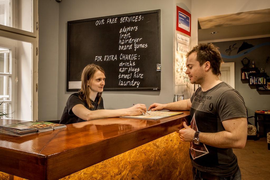 Ahoy! Hostel Прага Экстерьер фото